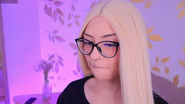 Misselektra   online show from 09/10/25, 04:45