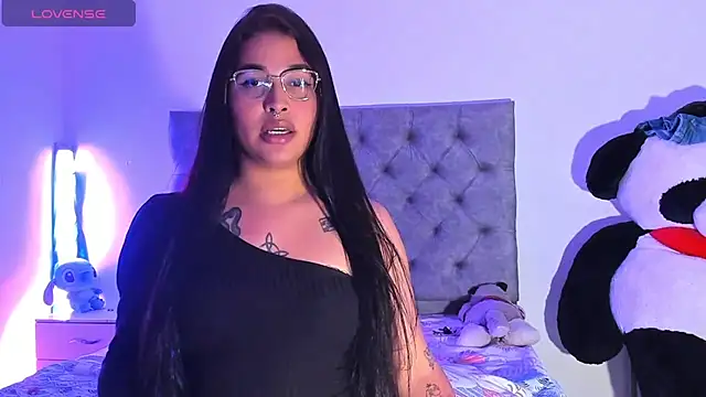 mabellfox online show from 12/14/25, 10:42