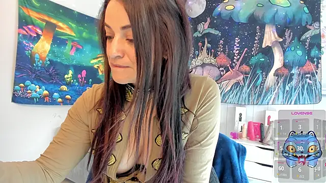 LovelyAzucena online show from 11/20/25, 03:01