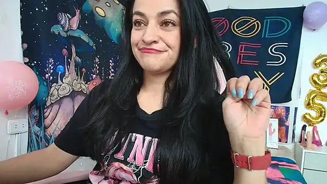LovelyAzucena online show from 05/15/26, 02:35