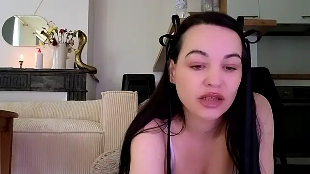 Snapshot of Lilie_romeo chatting on 12/14/24, 11:39 Lilie romeo online show from 12/14/24, 11:39