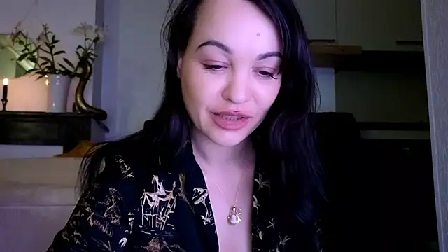 Snapshot of Lilie_romeo chatting on 12/23/24, 04:50 Lilie romeo online show from 12/23/24, 04:50
