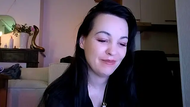 Snapshot of Lilie_romeo chatting on 01/08/25, 03:50 Lilie romeo online show from 01/08/25, 03:50