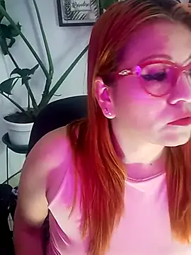 Snapshot of Victoria_Caruso chatting on 03/20/25, 08:40 Victoria Caruso online show from 03/20/25, 08:40