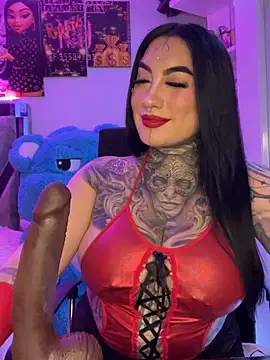Snapshot of CloeeBeckam chatting on 02/15/26, 03:58 CloeeBeckam online show from 02/15/26, 03:58