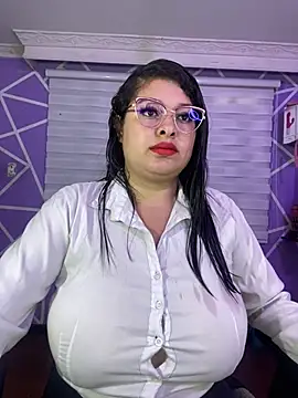MiiaaJoness online show from 05/05/26, 04:26