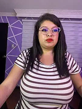 MiiaaJoness online show from 05/07/26, 04:51