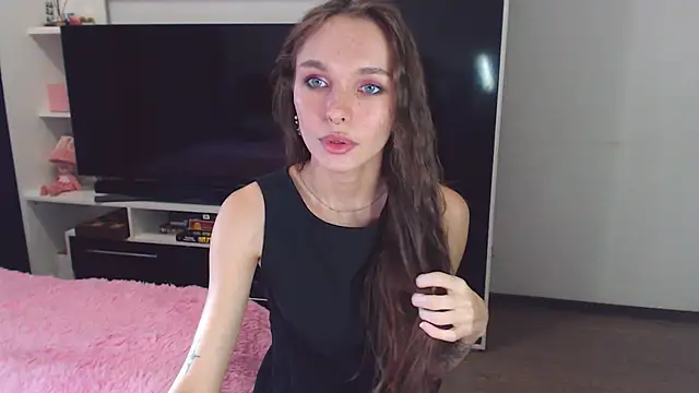 Snapshot of ChloeSunny chatting on 09/27/25, 01:16 ChloeSunny online show from 09/27/25, 01:16