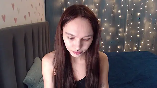 Snapshot of ChloeSunny chatting on 02/18/26, 03:30 ChloeSunny online show from 02/18/26, 03:30