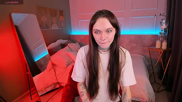 Snapshot of ChloeSunny chatting on 03/24/26, 08:47 ChloeSunny online show from 03/24/26, 08:47