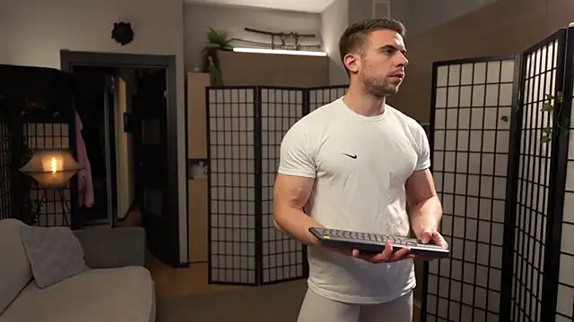 Snapshot of enjoy_me chatting on 11/25/25, 05:46 enjoy me online show from 11/25/25, 05:46