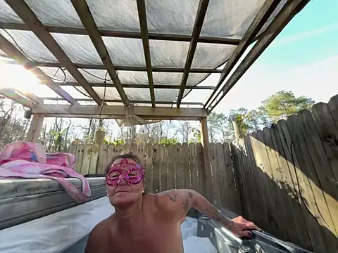 Snapshot of prainxxx22 chatting on 12/14/24, 07:36 prainxxx22 online show from 12/14/24, 07:36