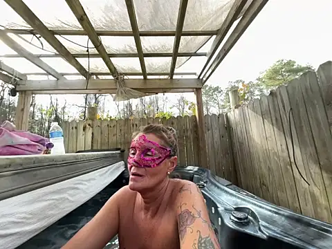 Snapshot of prainxxx22 chatting on 12/18/24, 07:30 prainxxx22 online show from 12/18/24, 07:30