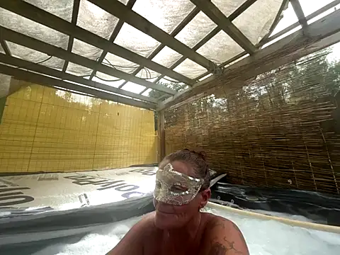 Snapshot of prainxxx22 chatting on 10/13/25, 06:19 prainxxx22 online show from 10/13/25, 06:19