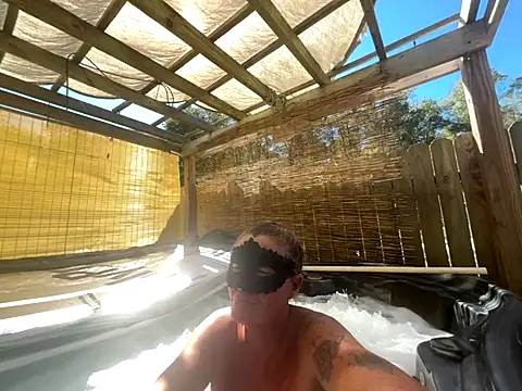 Snapshot of prainxxx22 chatting on 10/15/25, 06:30 prainxxx22 online show from 10/15/25, 06:30