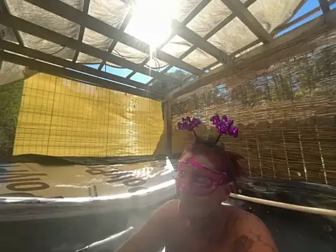 Snapshot of prainxxx22 chatting on 10/20/25, 06:19 prainxxx22 online show from 10/20/25, 06:19