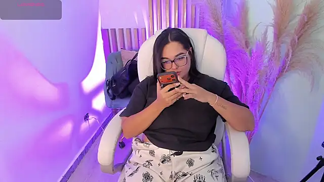 CelesteBrucee online show from 01/09/26, 08:21