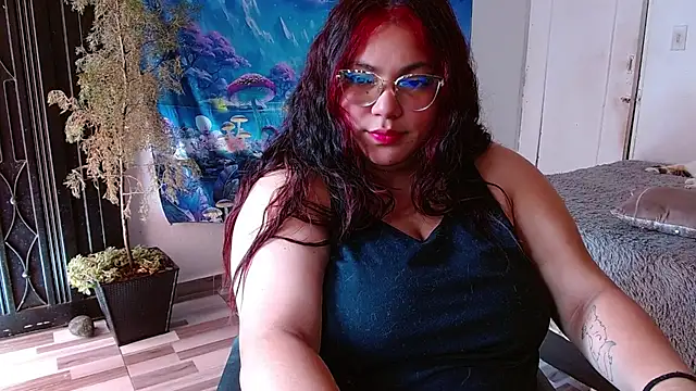 girl milk2 online show from 01/28/25, 06:17