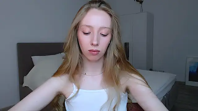 Luna insniity online show from 12/12/24, 07:59