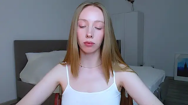 Luna insniity online show from 12/21/24, 08:54