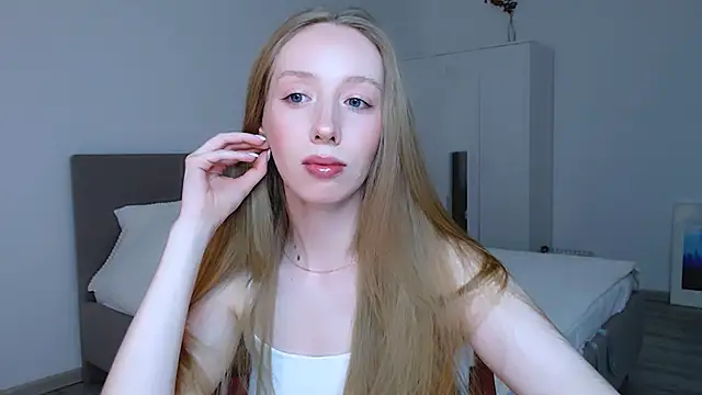 Luna insniity online show from 12/26/24, 07:38