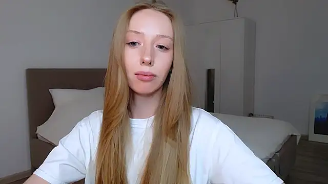 Luna insniity online show from 01/13/25, 11:17