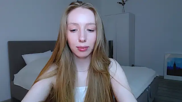 Luna insniity online show from 02/06/25, 02:22