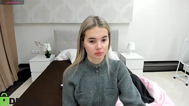 Donna Evans online show from 11/24/25, 11:48