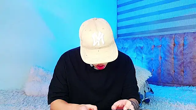  justinmoon2 online show from 06/27/26, 04:39