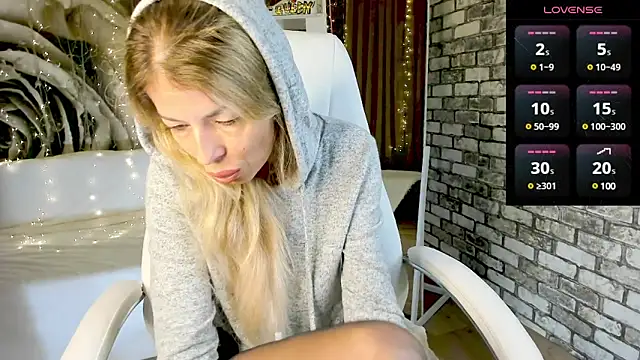 Eva Melow online show from 02/22/25, 05:13