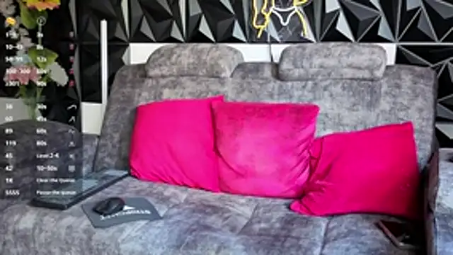 Snapshot of JD-69 chatting on 12/19/25, 07:54 JD-69 online show from 12/19/25, 07:54