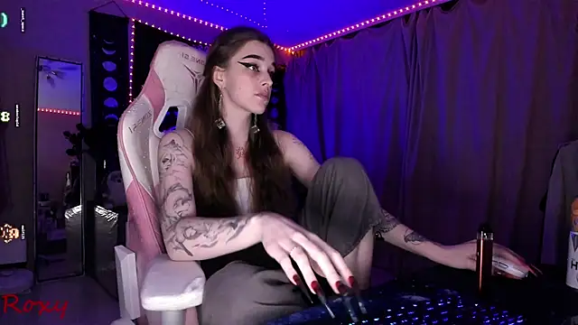 Snapshot of wet_dream_ chatting on 01/05/26, 05:38 wet dream online show from 01/05/26, 05:38