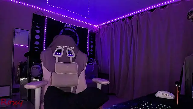 Snapshot of wet_dream_ chatting on 03/01/26, 04:47 wet dream online show from 03/01/26, 04:47