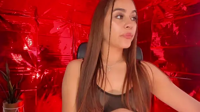 Snapshot of aliss_ev chatting on 02/20/25, 10:26 aliss ev online show from 02/20/25, 10:26