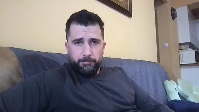 Snapshot of alex877x chatting on 03/05/26, 10:22 alex877x online show from 03/05/26, 10:22