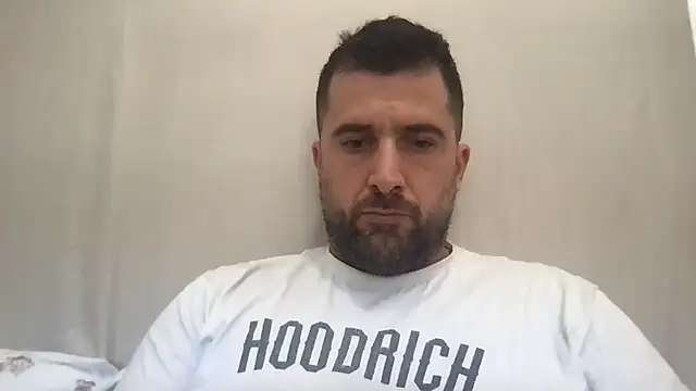 Snapshot of alex877x chatting on 03/15/26, 10:32 alex877x online show from 03/15/26, 10:32