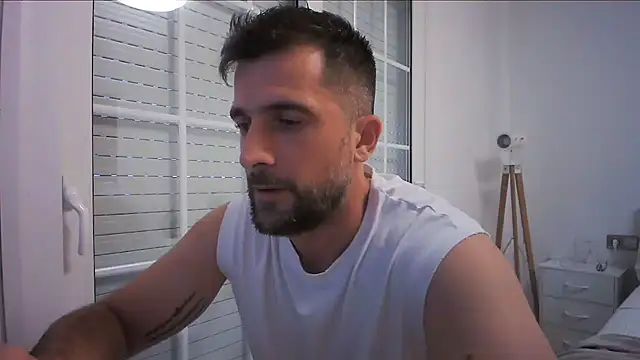 Snapshot of alex877x chatting on 07/07/26, 05:50 alex877x online show from 07/07/26, 05:50
