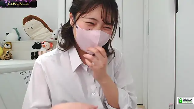 Snapshot of SUZU_ chatting on 01/15/25, 01:09 SUZU online show from 01/15/25, 01:09