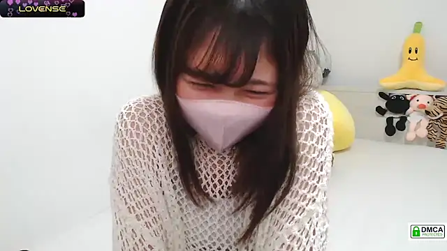 Snapshot of SUZU_ chatting on 01/25/25, 12:05 SUZU online show from 01/25/25, 12:05