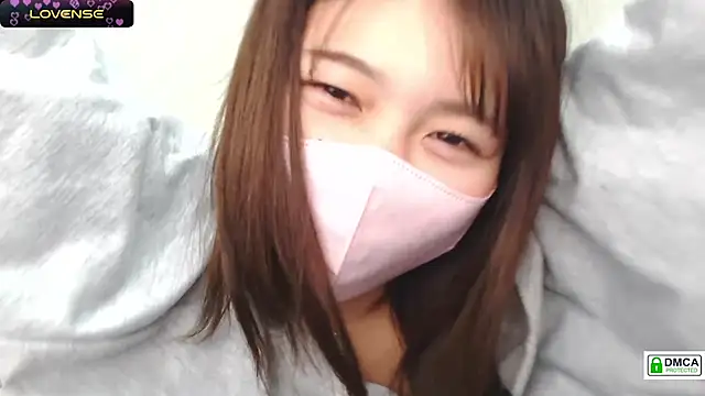 Snapshot of SUZU_ chatting on 02/08/25, 05:40 SUZU online show from 02/08/25, 05:40