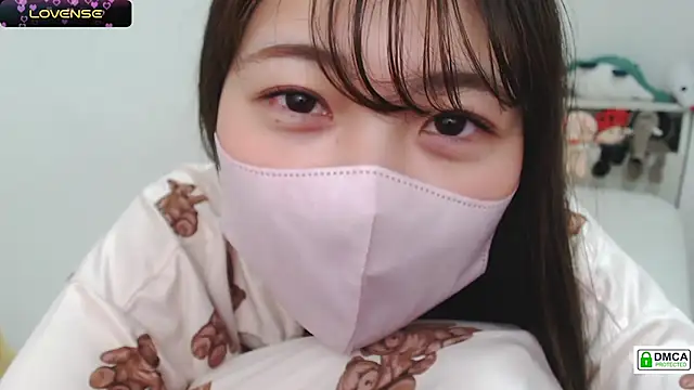 Snapshot of SUZU_ chatting on 02/08/25, 08:42 SUZU online show from 02/08/25, 08:42