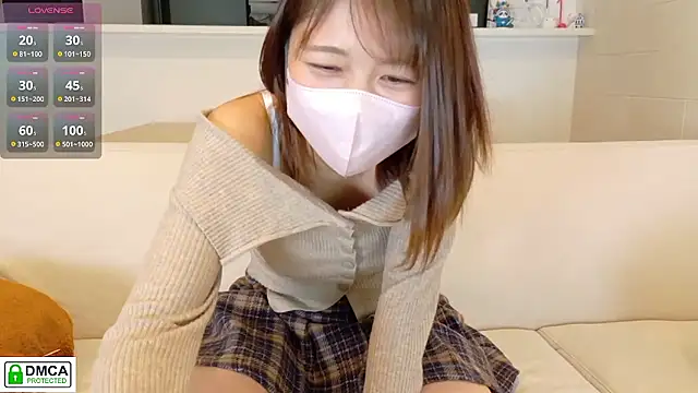 Snapshot of SUZU_ chatting on 09/16/25, 03:13 SUZU online show from 09/16/25, 03:13