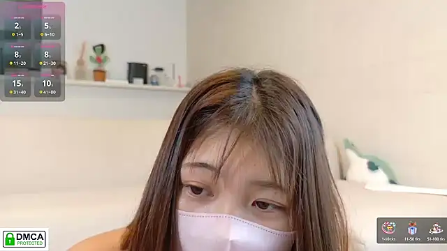 Snapshot of SUZU_ chatting on 09/26/25, 04:22 SUZU online show from 09/26/25, 04:22