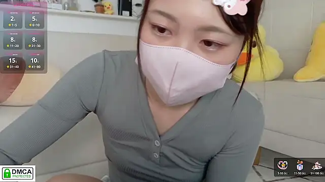 SUZU  online show from 06/24/26, 01:04
