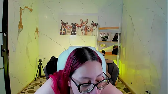 NiickyJones online show from 11/23/25, 09:25