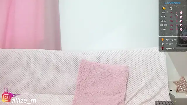 aliicee m online show from 01/07/25, 09:57