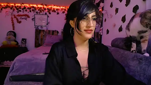 Snapshot of azahar__ziiz chatting on 01/20/25, 10:15 azahar  ziiz online show from 01/20/25, 10:15
