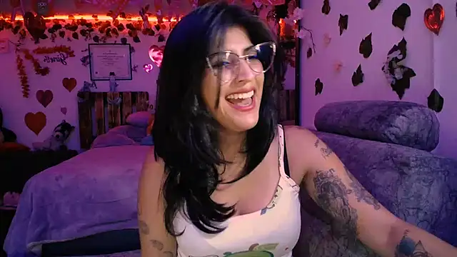 Snapshot of azahar__ziiz chatting on 02/12/25, 12:27 azahar  ziiz online show from 02/12/25, 12:27