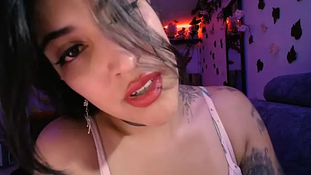 Snapshot of azahar__ziiz chatting on 03/02/25, 12:32 azahar  ziiz online show from 03/02/25, 12:32