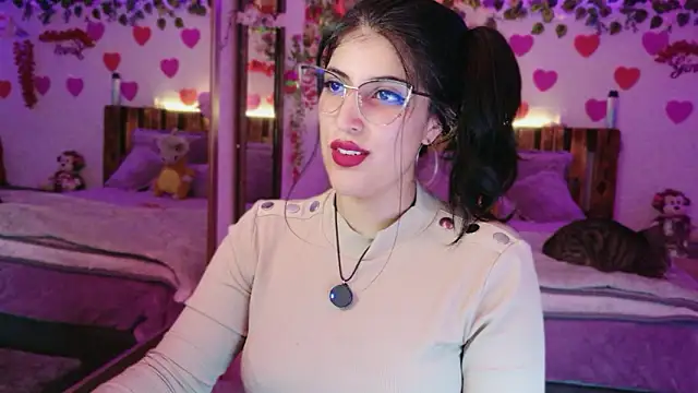 Snapshot of azahar__ziiz chatting on 03/21/26, 02:05 azahar ziiz online show from 03/21/26, 02:05